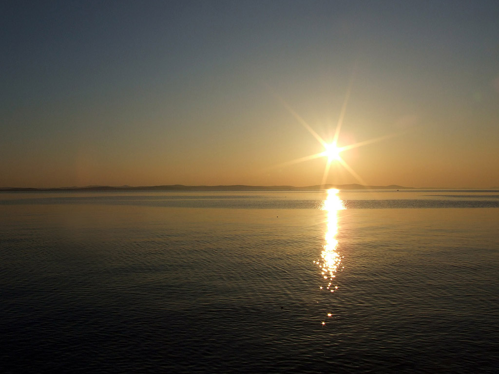 Sonnenuntergang am Meer - Kostenloses Hintergrundbild