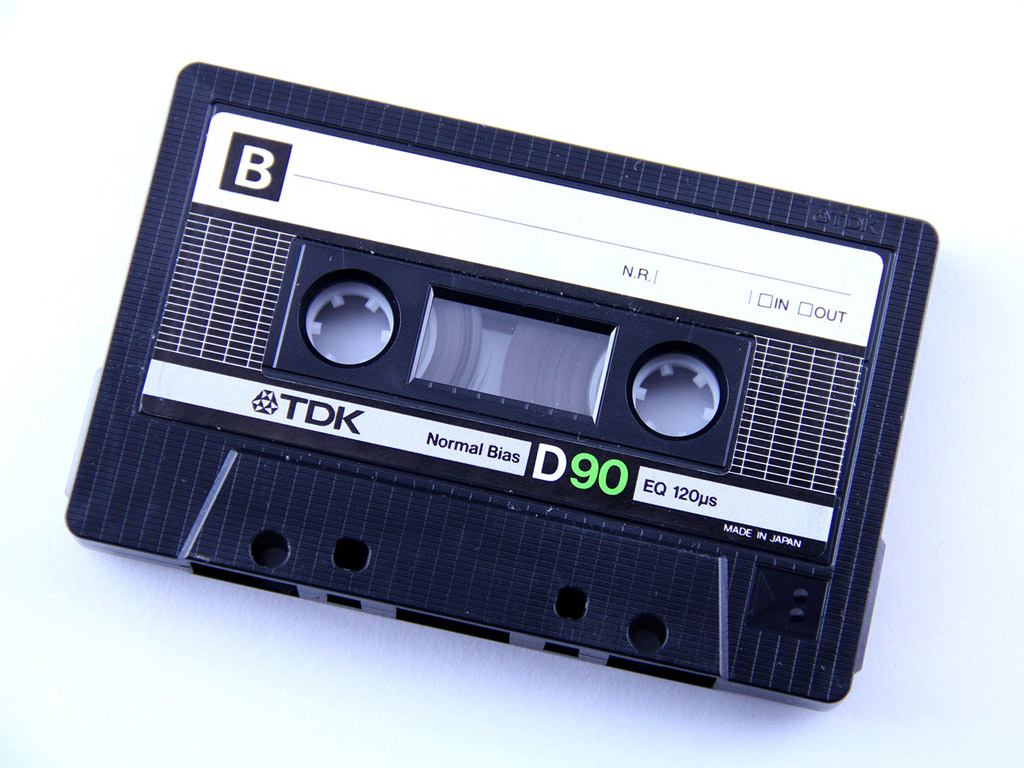 Audiokassette - Retro Hintergrundbild kostenlos