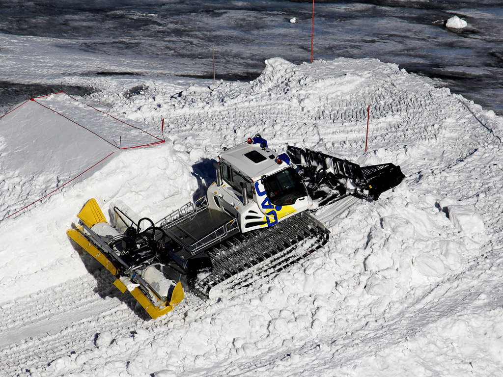 Ratrak am Dachstein