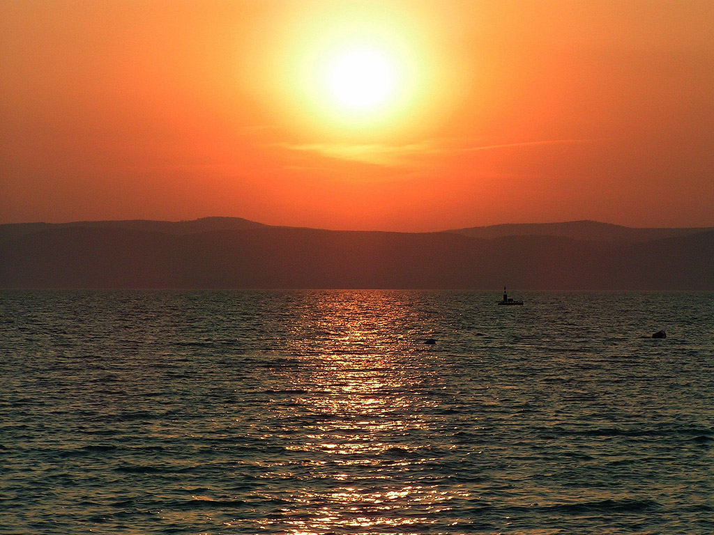 Sonnenuntergang am Balaton - Kostenloses Hintergrundbild