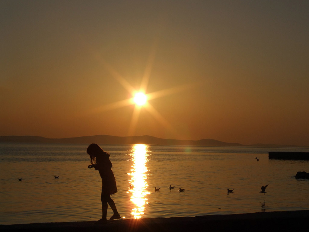 Sonnenuntergang am Meer - Kostenloses Hintergrundbild