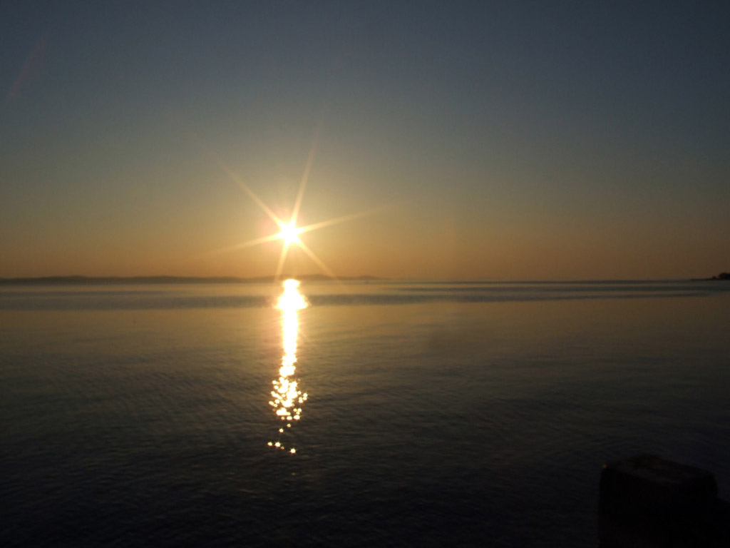 Sonnenuntergang am Meer - Kostenloses Hintergrundbild