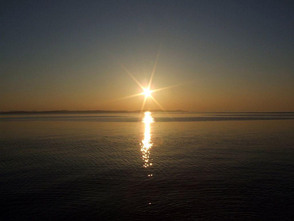 Sonnenuntergang am Meer - Kostenloses Hintergrundbild