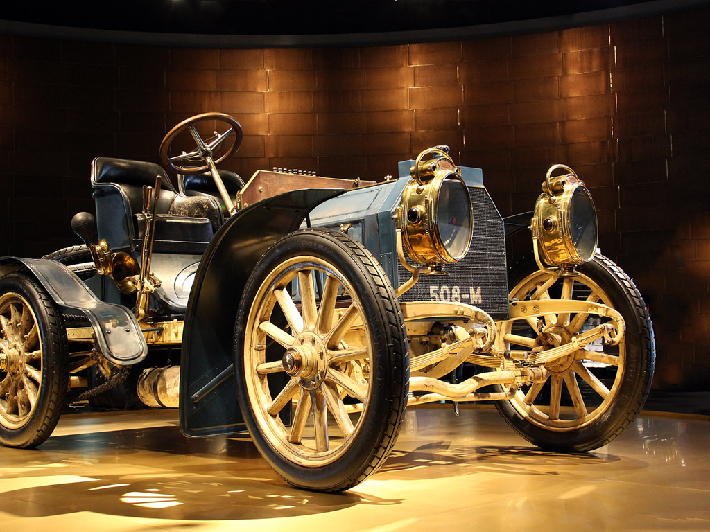 Mercedes-Benz Museum, Stuttgart - Kostenloses Hintergrundbild