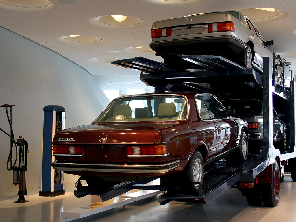 Mercedes-Benz Museum, Stuttgart 006