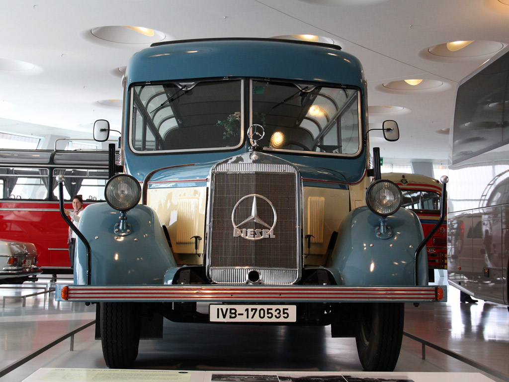 Mercedes-Benz Museum, Stuttgart 016