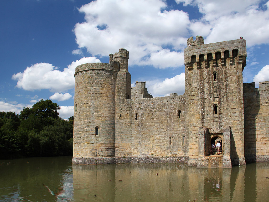 Bodiam Castle (East Sussex, England) - Schloss, Wasserburg