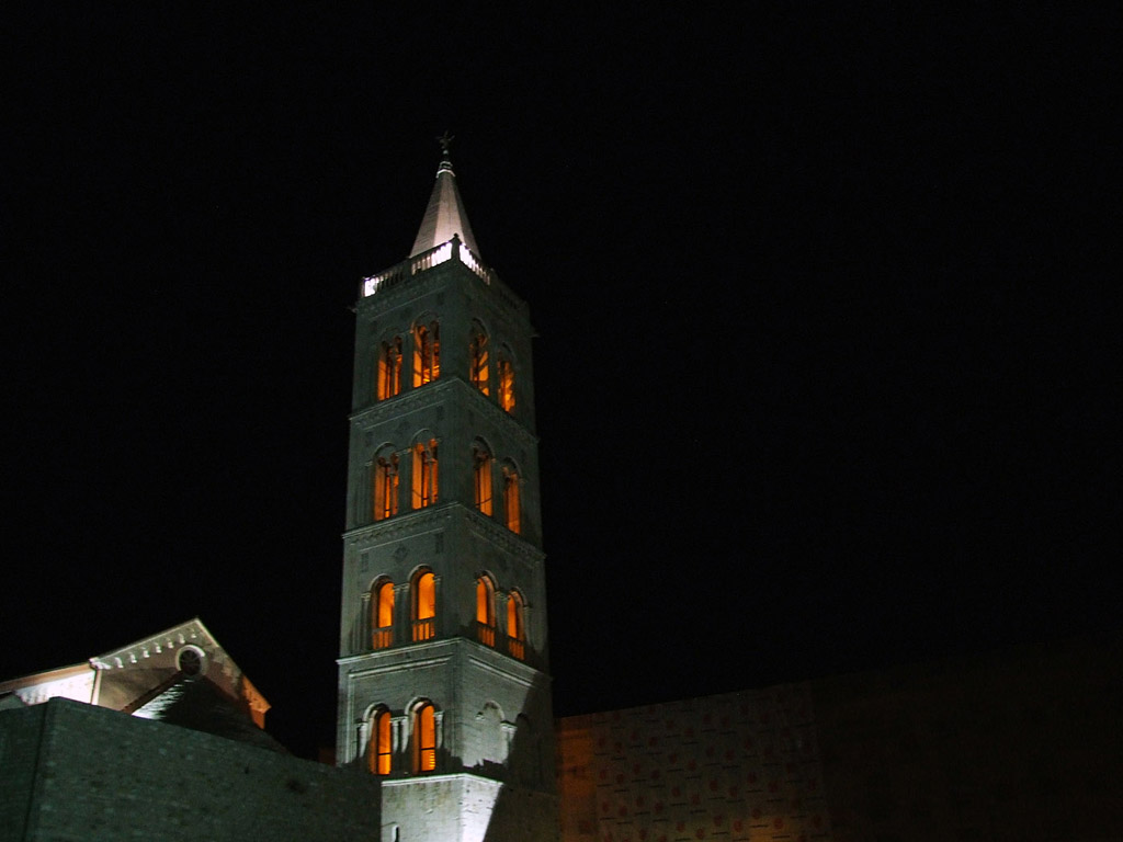 Zadar by night, Kroatien - Hintergrundbild gratis