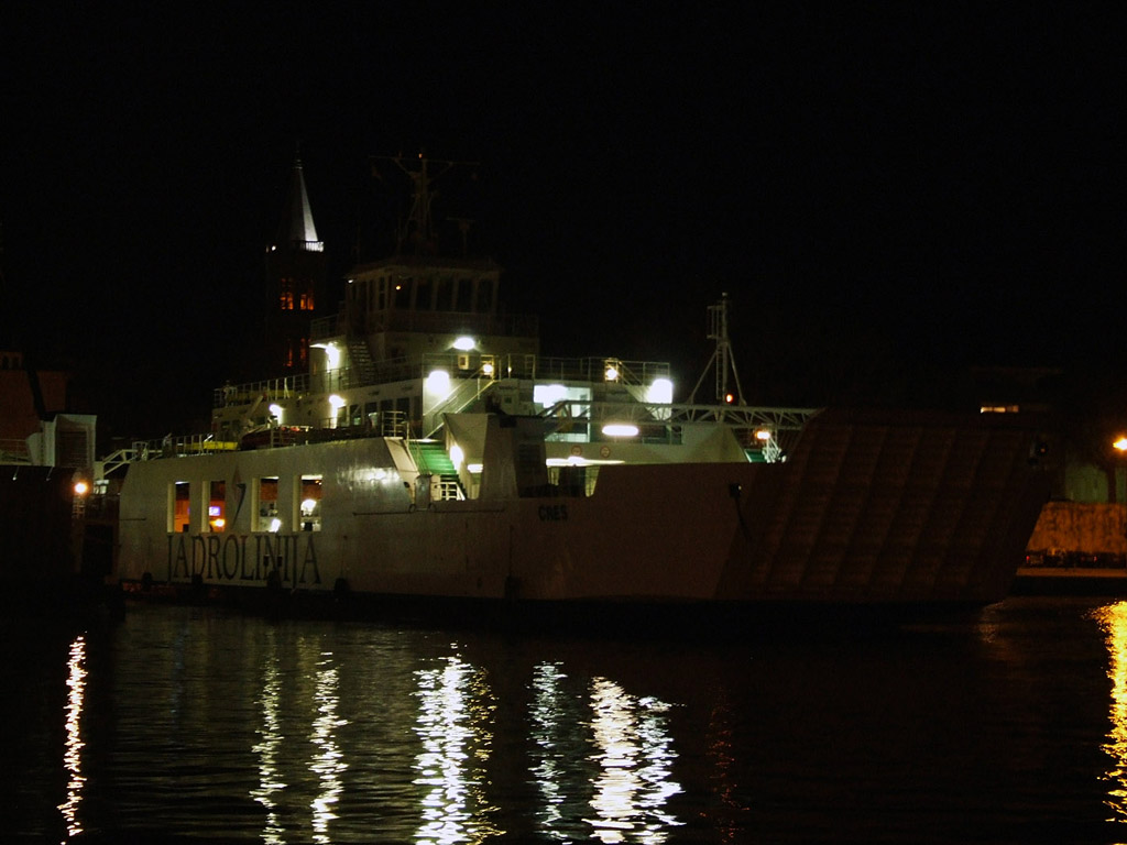 Zadar by night, Kroatien - Hintergrundbild gratis