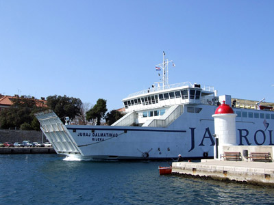 Zadar, Kroatien: Hafen und Meer