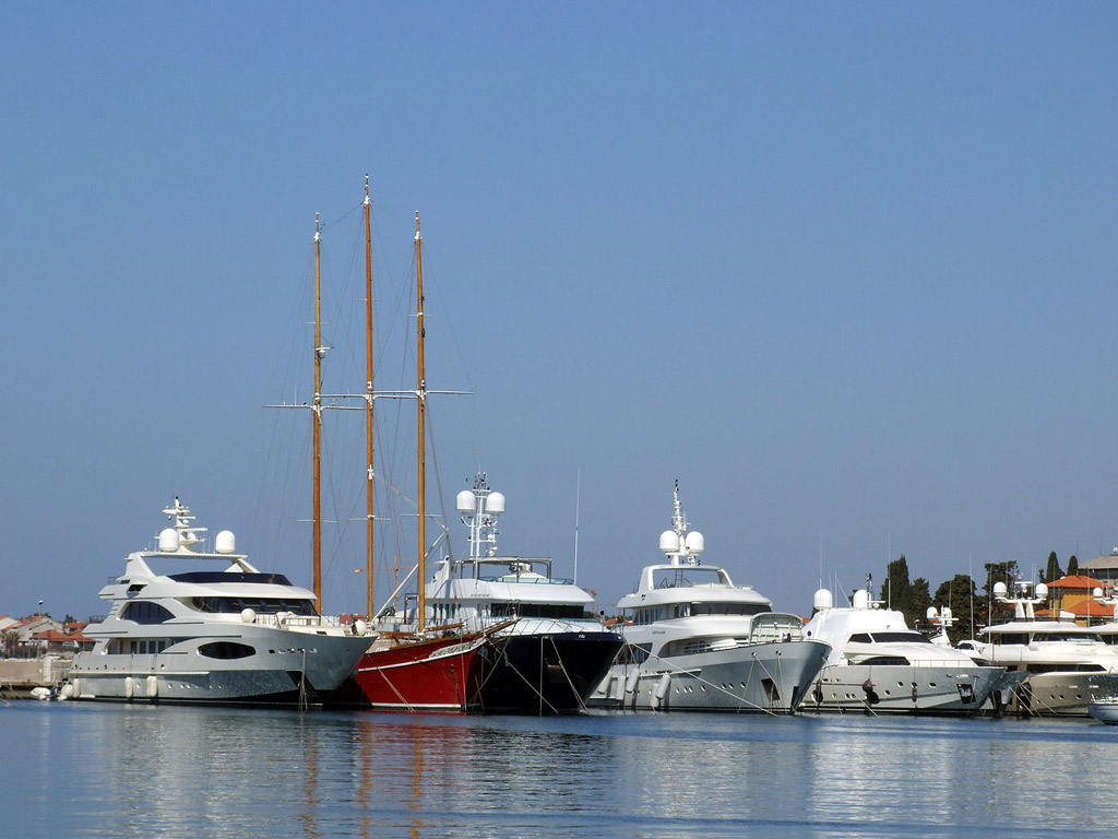 Zadar: Hafen im Adriatischen Meer, Kroatien - Hintergrundbild gratis