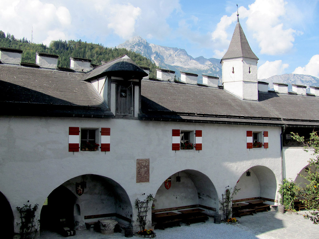 Festung Hohenwerfen, Ősterreich - Hintergrundbilder kostenlos - Reise & Urlaub - Wallpaper gratis