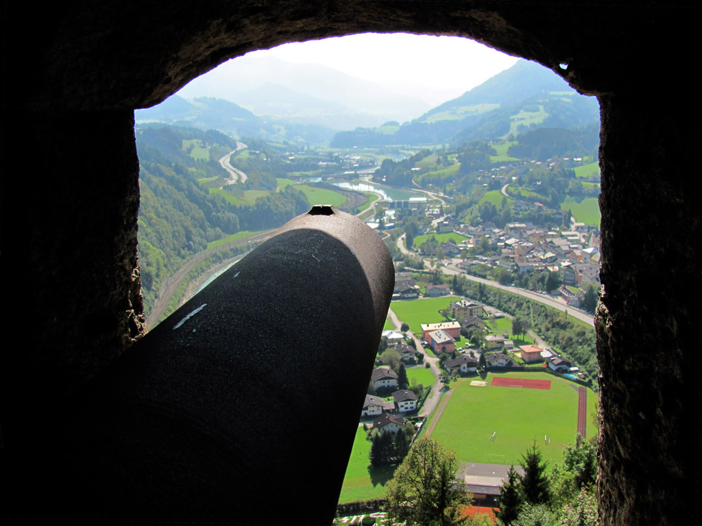 Festung Hohenwerfen, Ősterreich - Hintergrundbilder kostenlos - Reise & Urlaub - Wallpaper gratis
